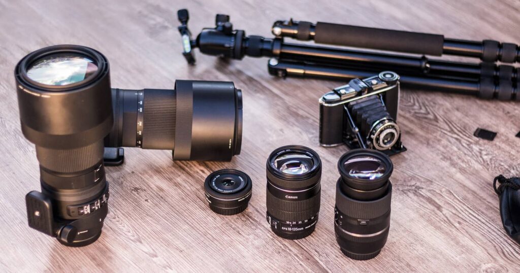 travel with multiple prime lenses